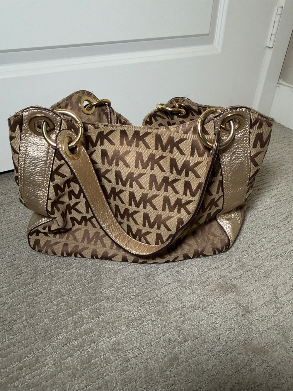 Michael Kors Brown/Tan MK Logo Drawstring Shoulder Bag - Picture 5 of 12
